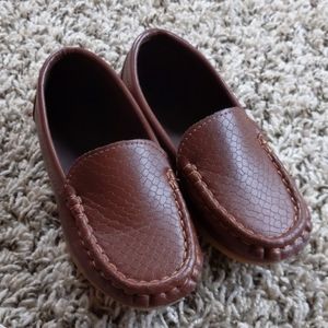 Boy's shoes